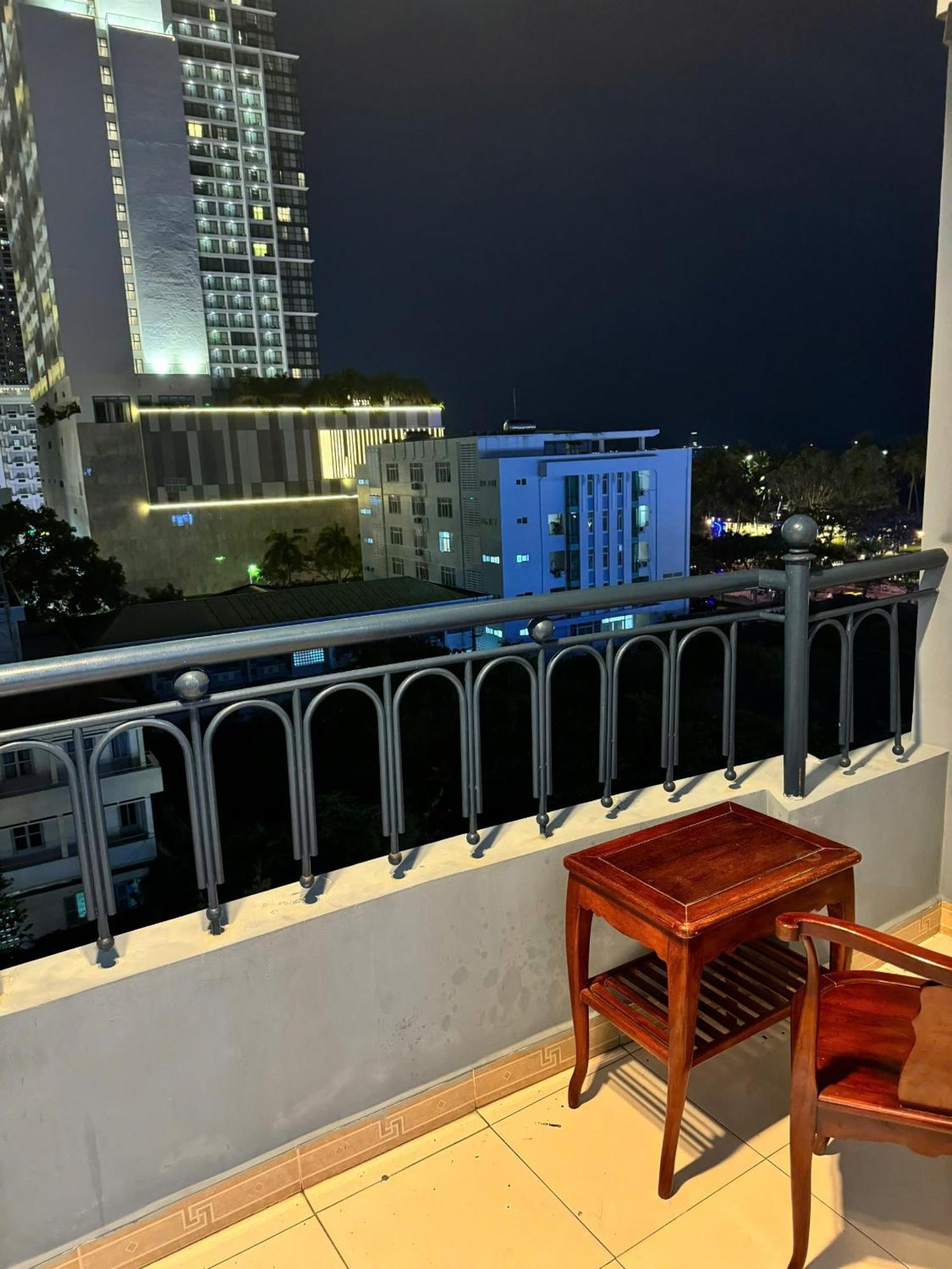 Hotel Tue Tinh Nha Trang Exteriér fotografie