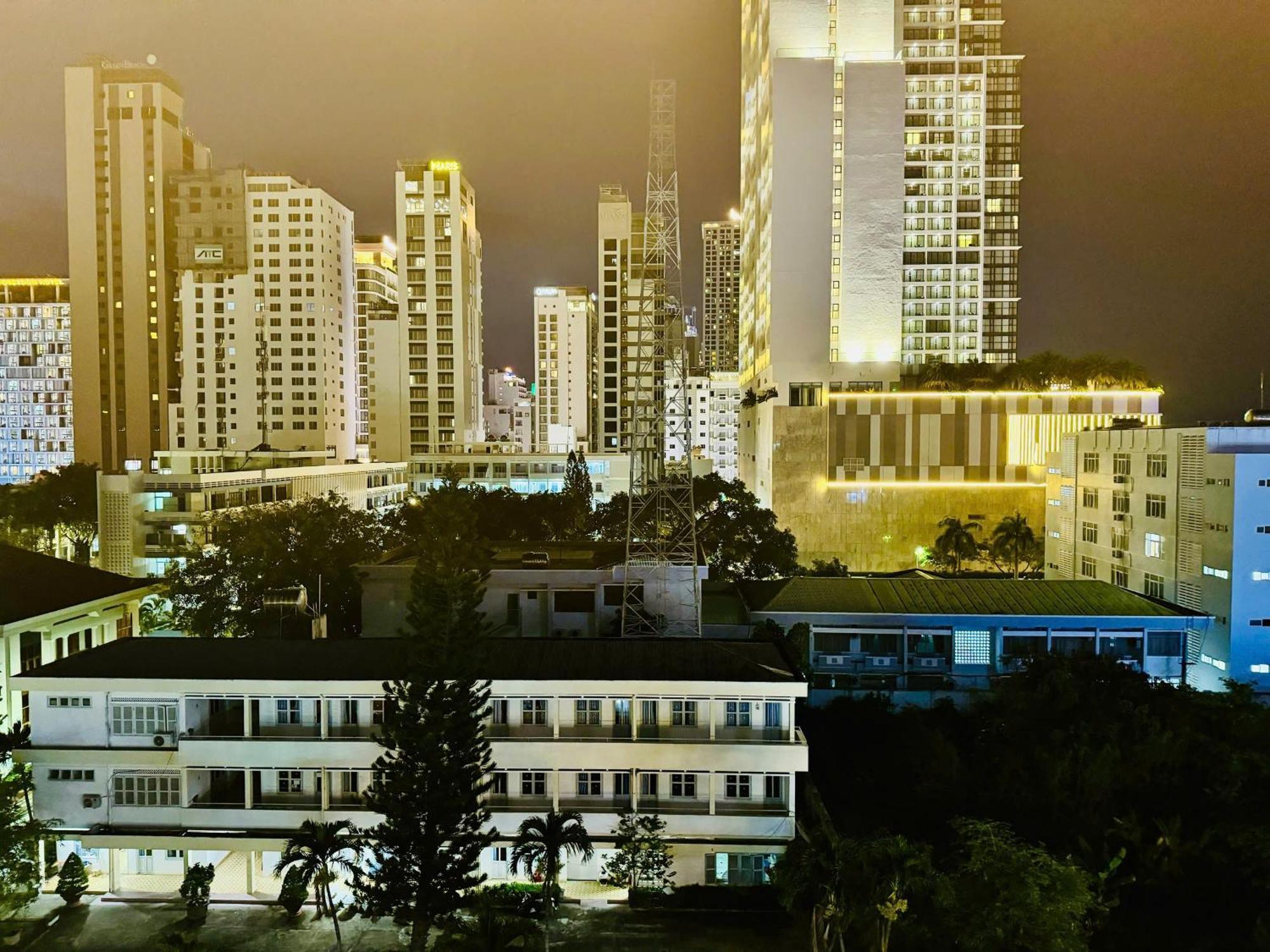 Hotel Tue Tinh Nha Trang Exteriér fotografie